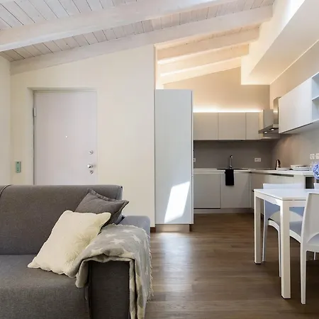 Palazzo Tatti - Bymyhomeincomo Apartament Como